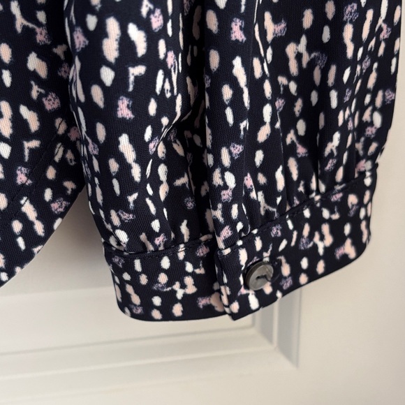 Ann Taylor Factory Navy and White Patterned Blouse - Picture 6 of 6